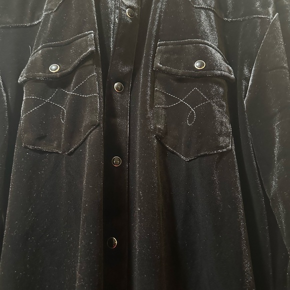 Black Velvet Button-Up Shirt - Picture 2 of 6